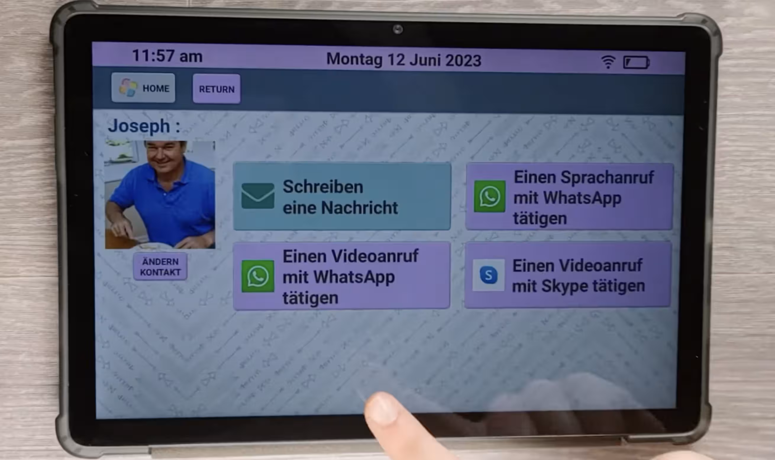 Facilotab mit vereinfachter Oberfläche auf Tablet